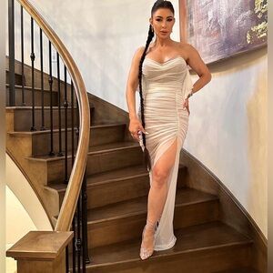 NOOKIE
Dita Mesh Gown.Color White nude .worn once .XS